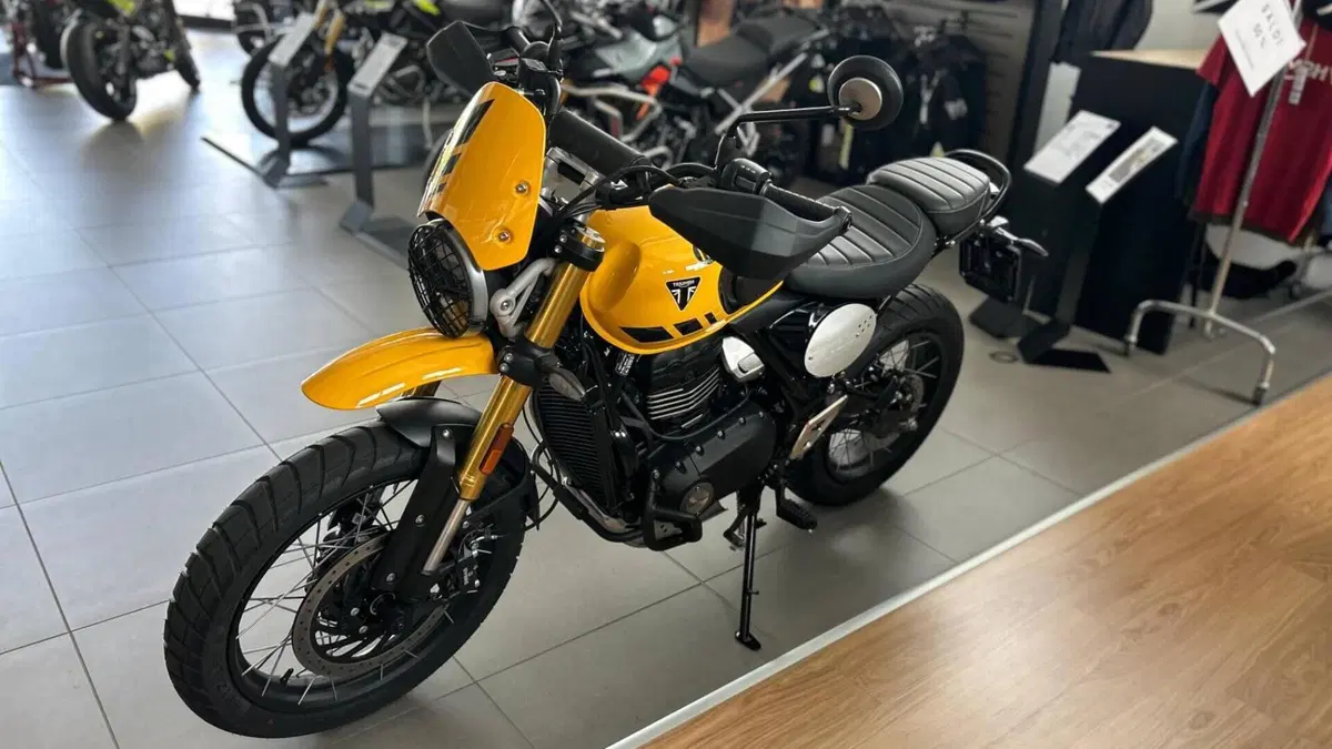 Triumph Scrambler 400 XC (2025 - 26)  (4)