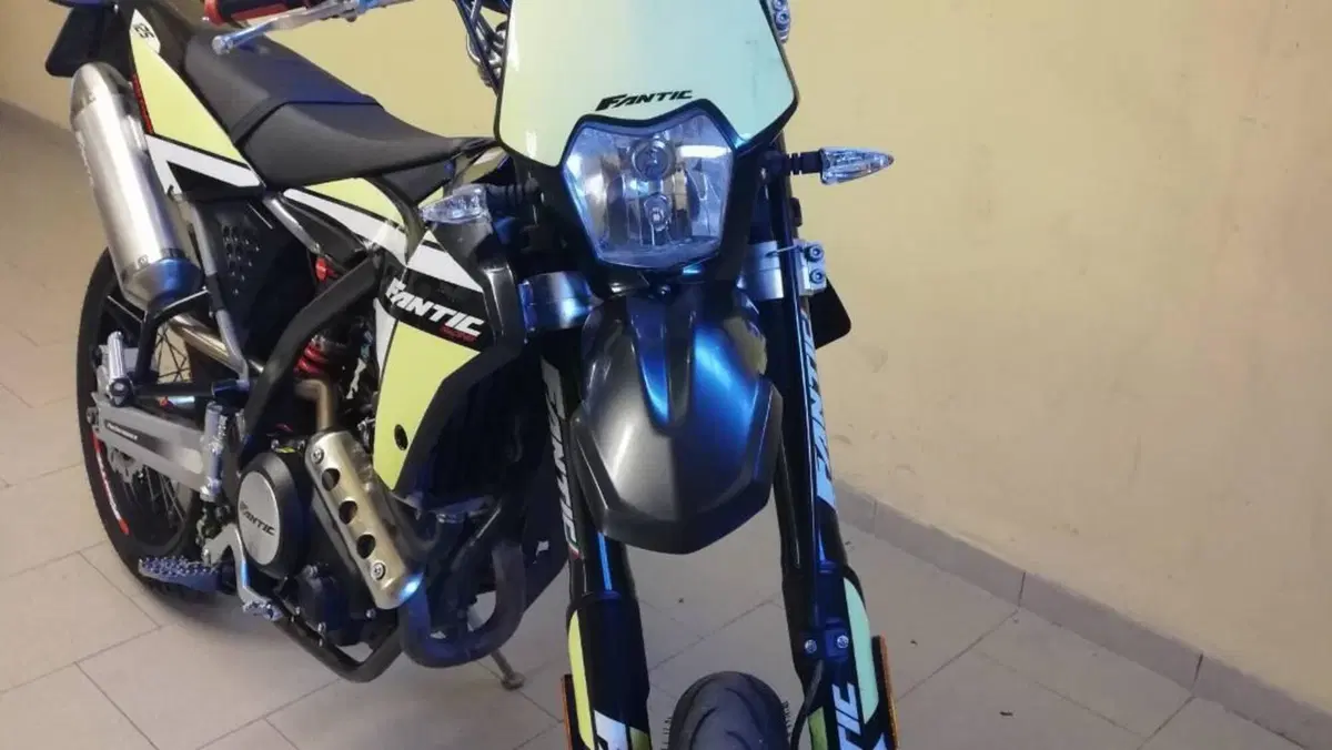 Fantic Motor XMF 125 Motard Performance 4t (2021 - 22)  (4)