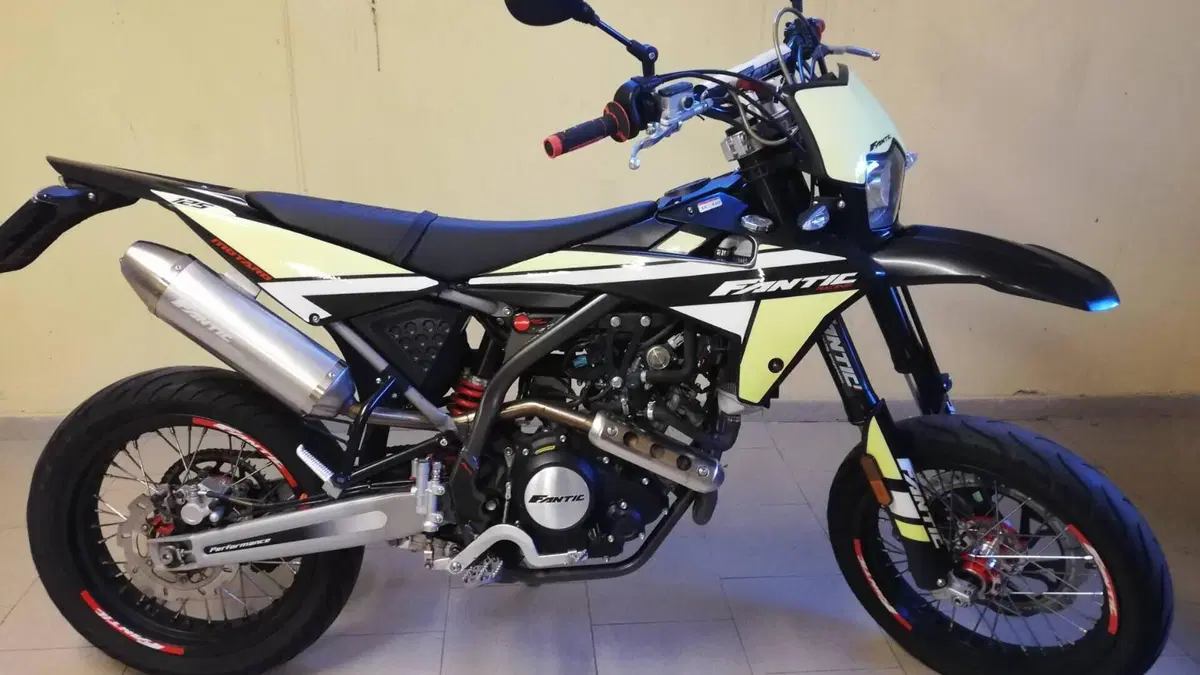 Fantic Motor XMF 125 Motard Performance 4t (2021 - 22) 