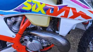 KTM 300 EXC TPI Six Days (2022)  (3)