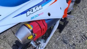 KTM 300 EXC TPI Six Days (2022)  (4)