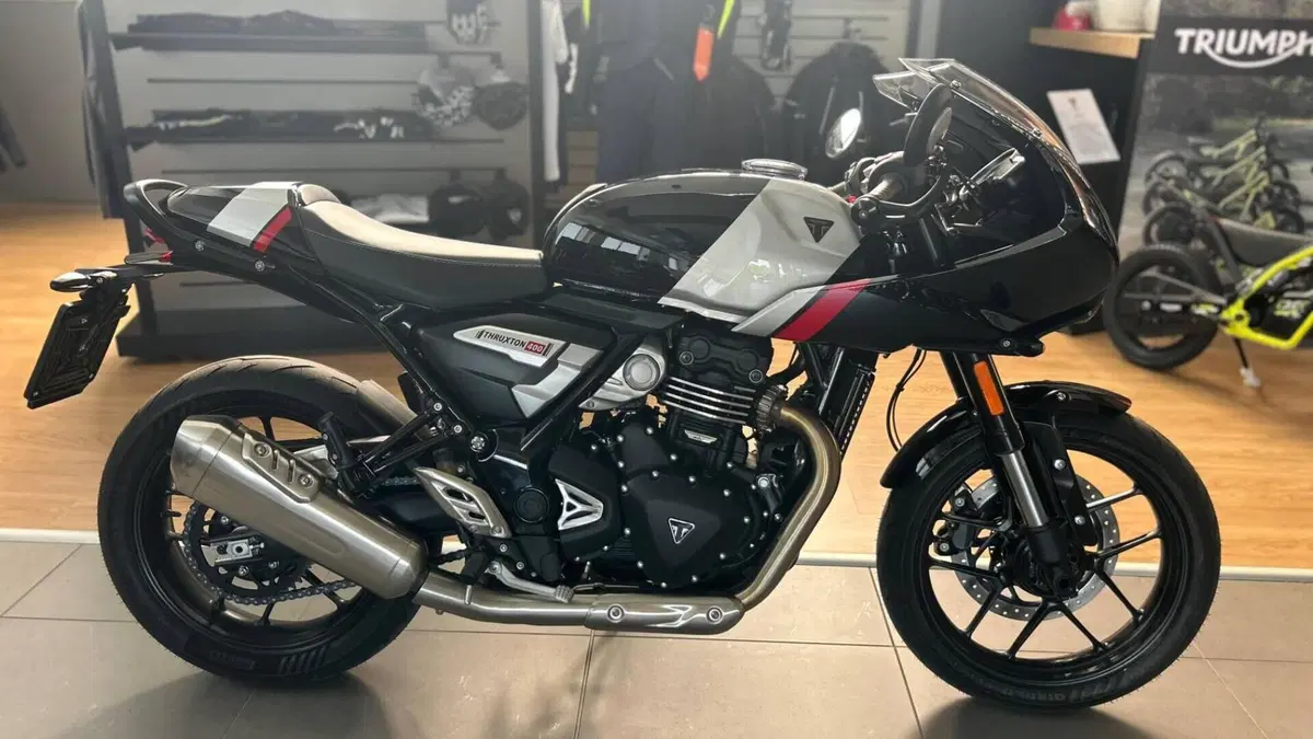 Triumph Thruxton 400 (2026) 