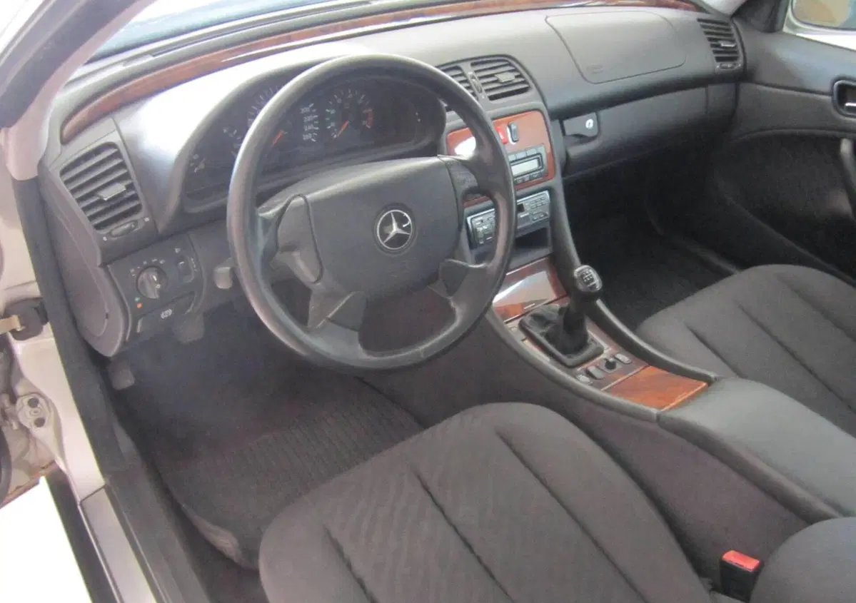 Mercedes-Benz CLK 200 Kompressor cat Elegance (4)