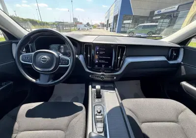 Volvo XC60 B4 (d) AWD Geartronic Momentum (14)