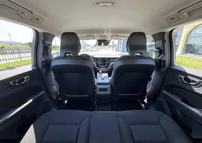 Volvo XC60 B4 (d) AWD Geartronic Momentum (13)