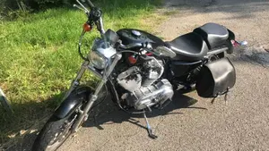 Harley-Davidson 883 R (2004 - 05) - XL 883R  (2)