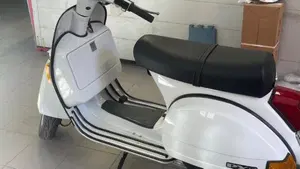 Piaggio Vespa 150 PX (1980 - 00)  (2)