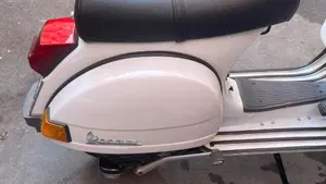 Piaggio Vespa 150 PX (1980 - 00)  (6)