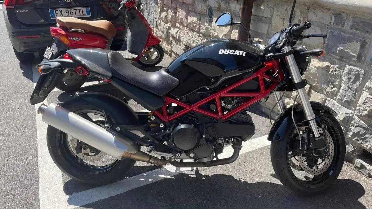 Ducati Monster 695 (2006 - 08)  (2)