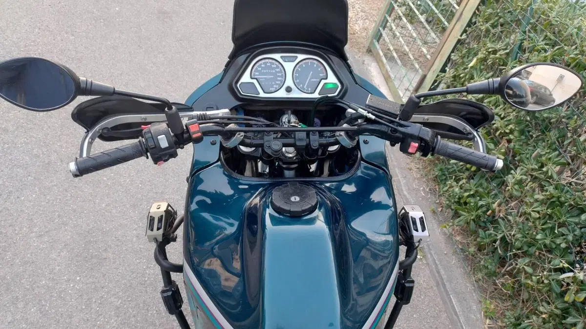 Yamaha   (2)