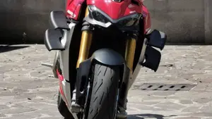 Ducati Streetfighter V4 1100 S (2021 - 22)  (2)