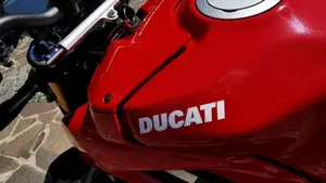 Ducati Streetfighter V4 1100 S (2021 - 22)  (7)