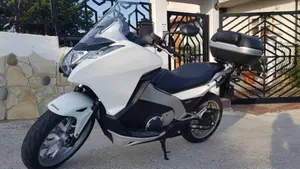 Honda Integra 700 (2011 - 13)  (3)