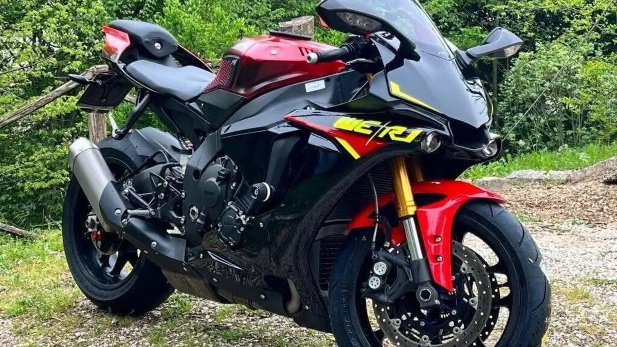 Yamaha YZF R1 (2017 - 19) 