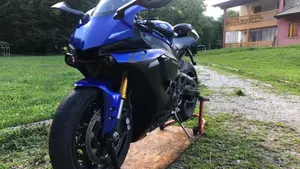 Yamaha YZF R1 (2017 - 19)  (4)