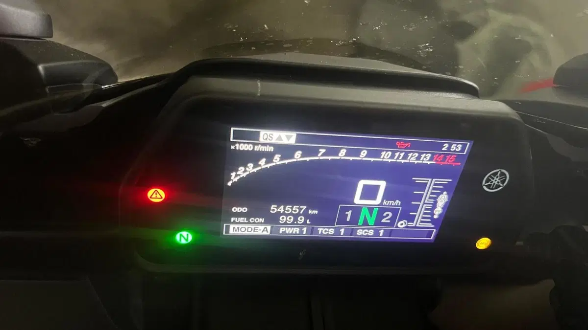 Yamaha YZF R1 (2017 - 19)  (6)