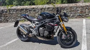 Triumph Speed Triple 1200 RS (2021 - 24)  (4)