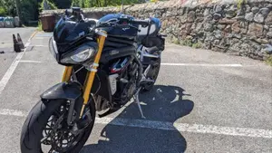 Triumph Speed Triple 1200 RS (2021 - 24)  (6)