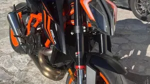 KTM 1290 Super Duke R (2022 - 23)  (2)