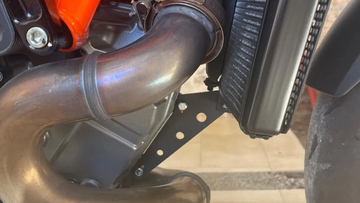 KTM 1290 Super Duke R (2022 - 23)  (16)