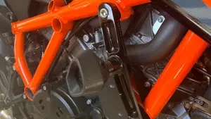 KTM 1290 Super Duke R (2022 - 23)  (17)