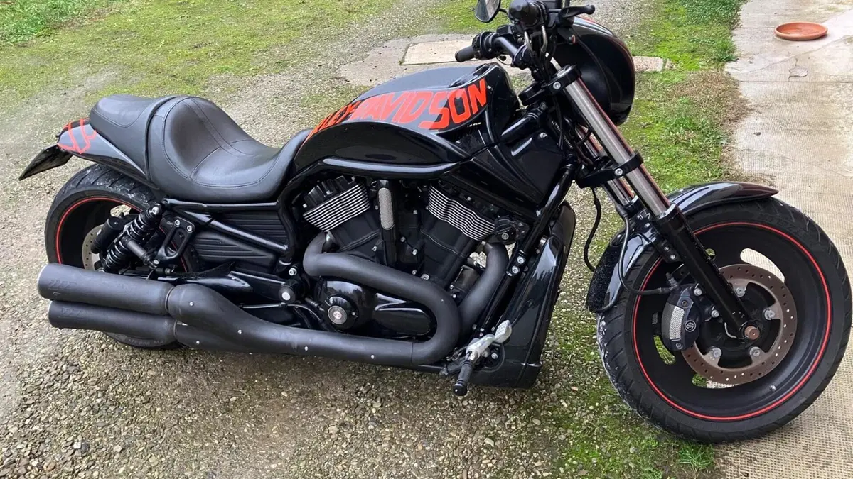 Harley-Davidson 1130 Night Rod Special (2006 - 07) - VRSCDX  (2)