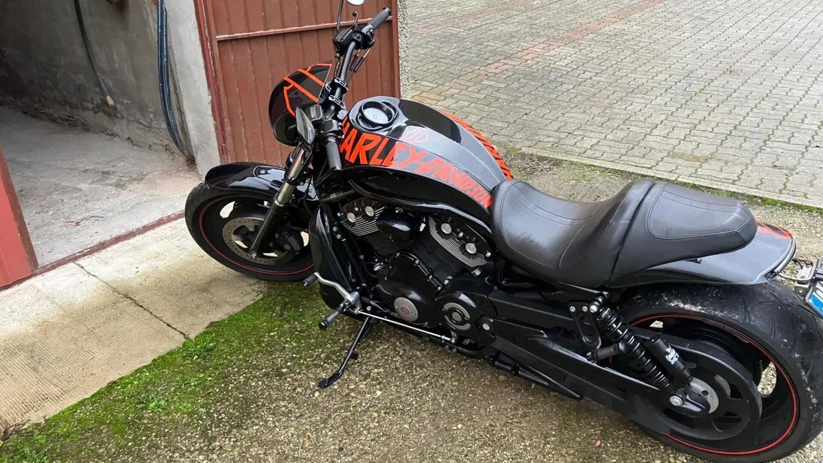 Harley-Davidson 1130 Night Rod Special (2006 - 07) - VRSCDX  (4)