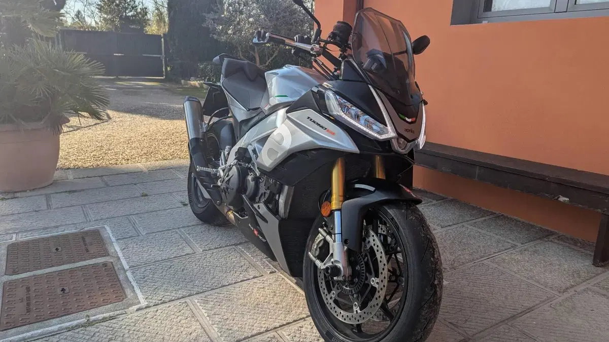 Aprilia Tuono V4 (2021 - 24)  (3)