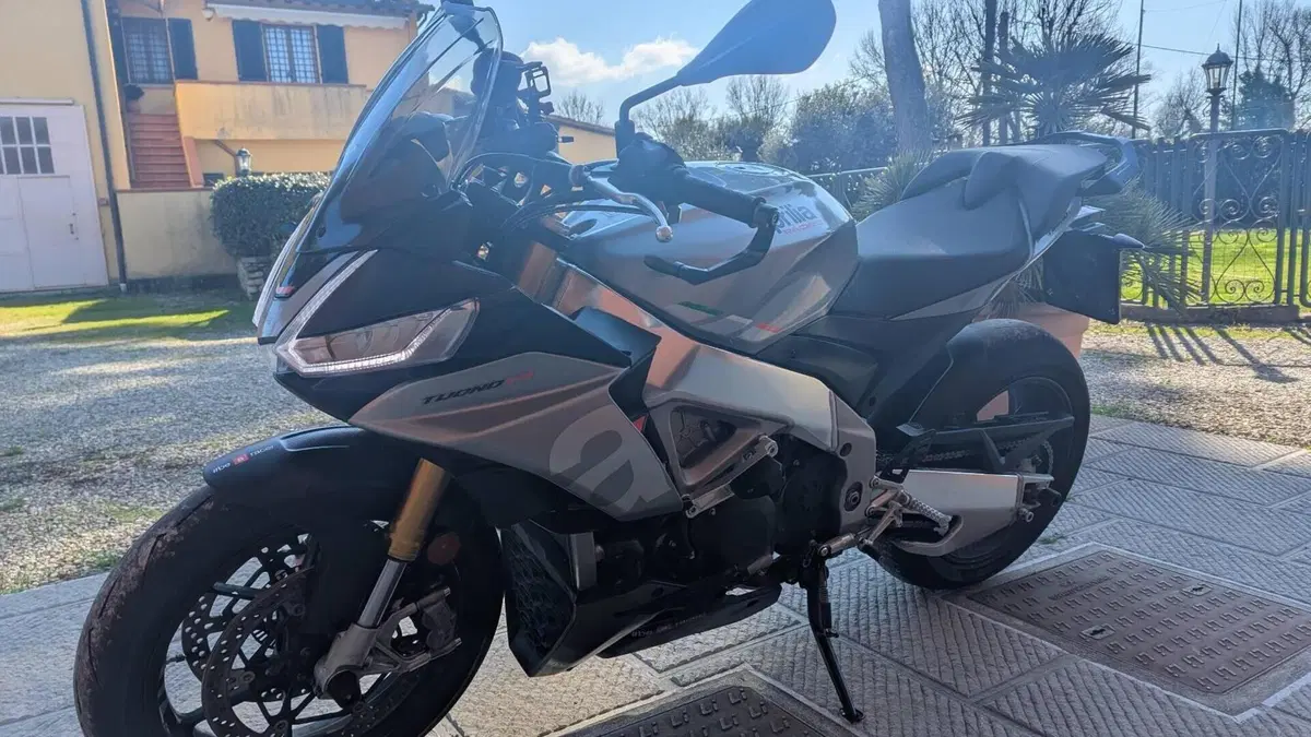 Aprilia Tuono V4 (2021 - 24)  (4)