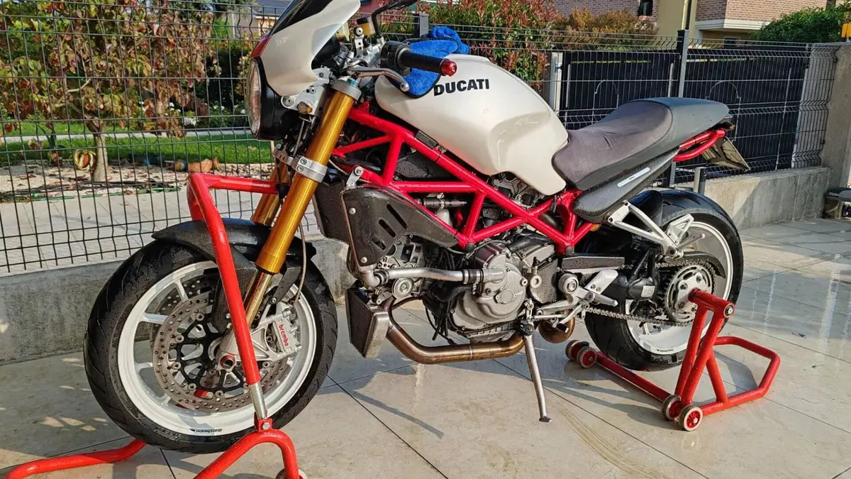 Ducati Monster S4Rs Testastretta  (2)