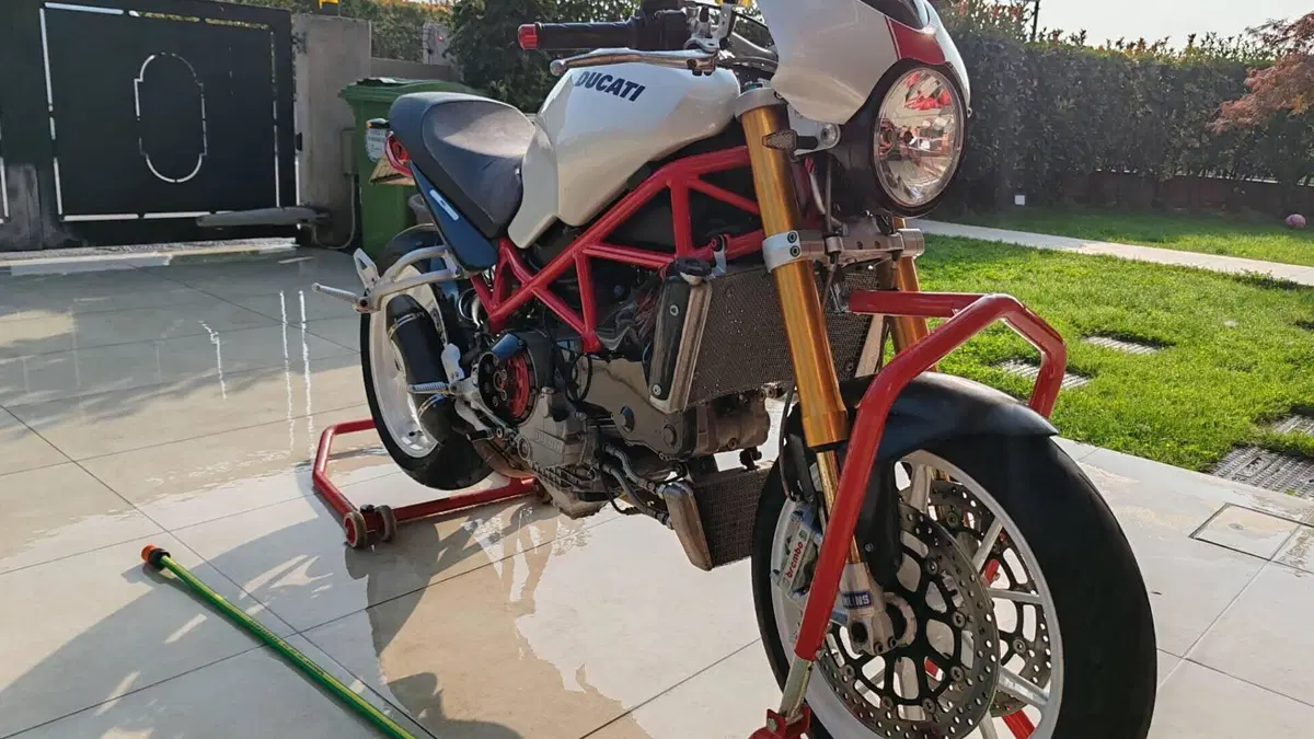 Ducati Monster S4Rs Testastretta  (4)