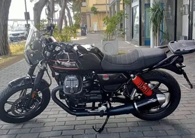 Moto Guzzi V7 Stone Special Edition (2022 - 25) - Annuncio 10022901