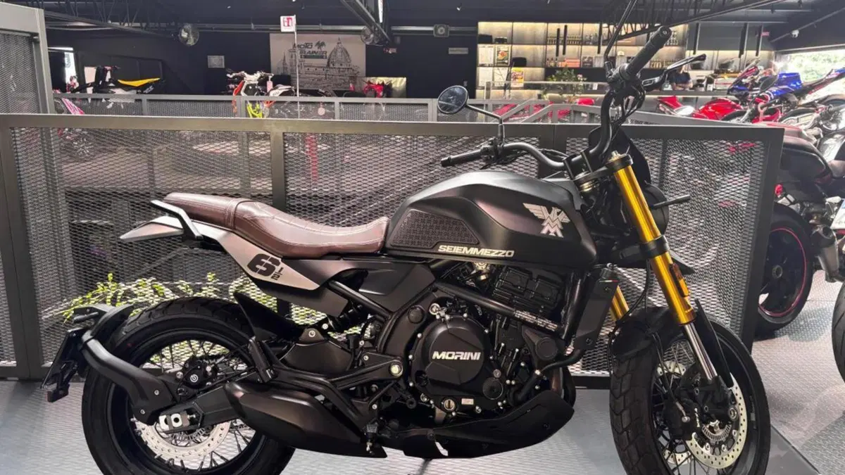 Moto Morini SEIEMMEZZO SCR (2022 - 26) 