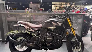 Moto Morini SEIEMMEZZO SCR (2022 - 26) 