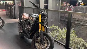 Moto Morini SEIEMMEZZO SCR (2022 - 26)  (2)