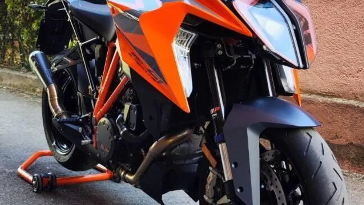 KTM 1290 Super Duke GT (2022 - 25)  (3)