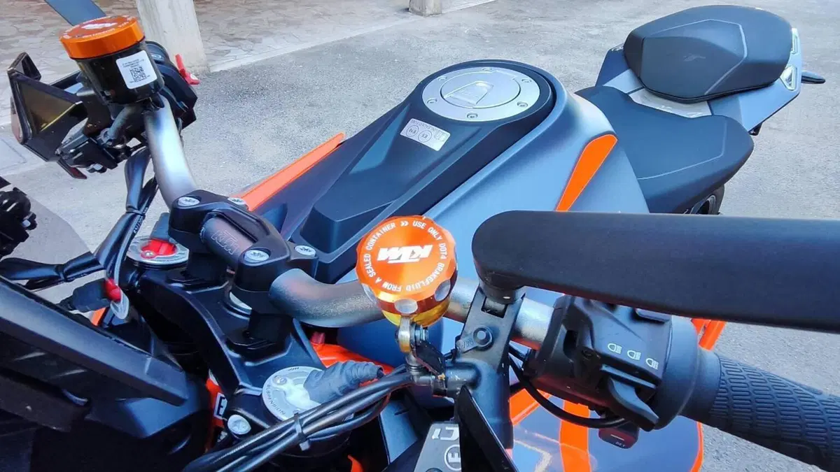 KTM 1290 Super Duke GT (2022 - 25)  (9)