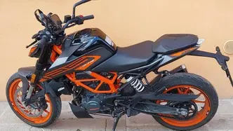 KTM 125 Duke (2021 - 23) usata