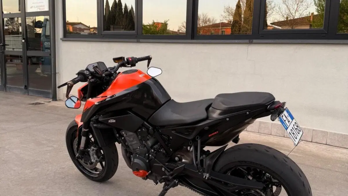 KTM 890 Duke (2021 - 23)  (3)