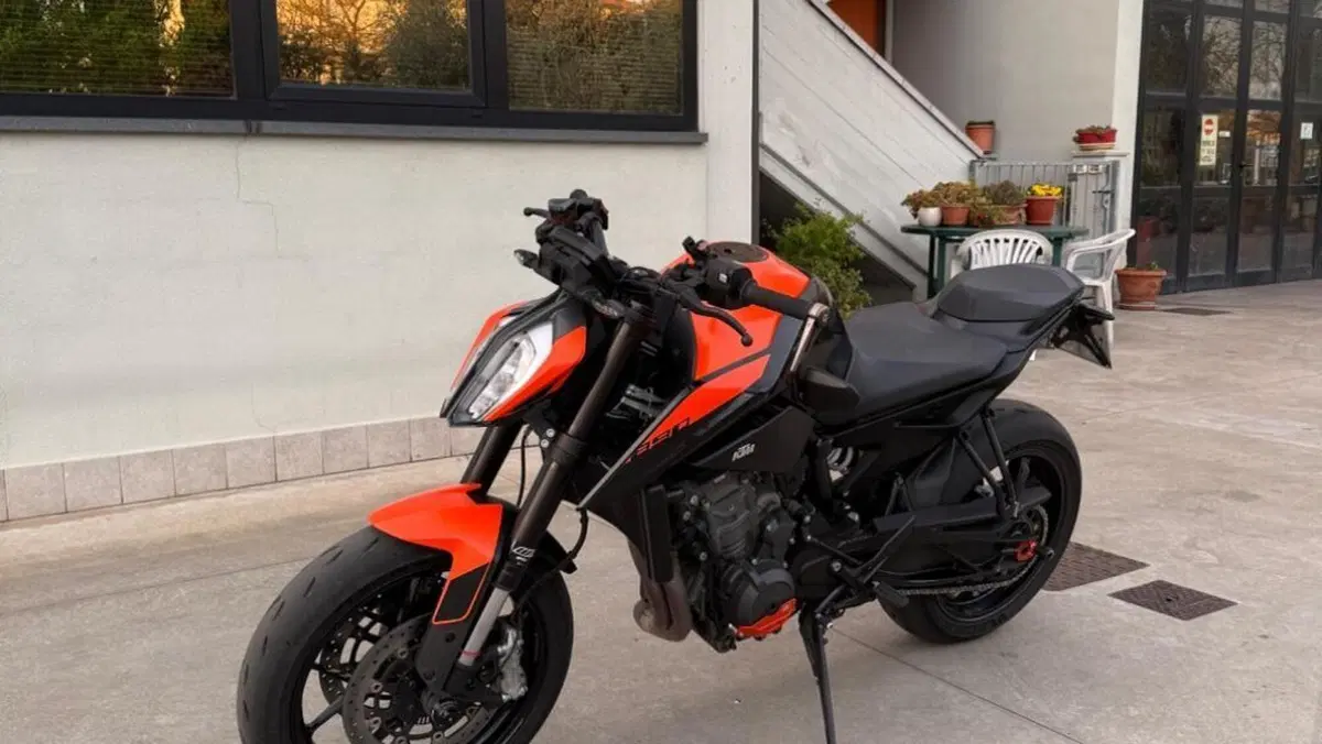 KTM 890 Duke (2021 - 23)  (4)