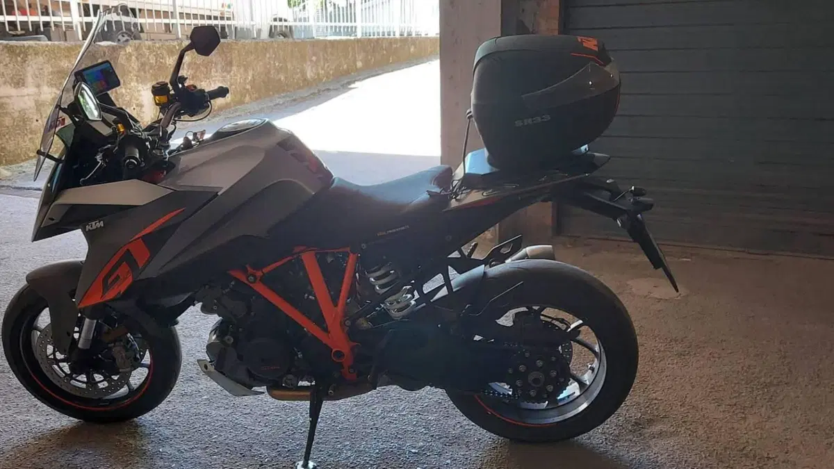 KTM 1290 Super Duke GT ABS (2016 - 18)  (5)