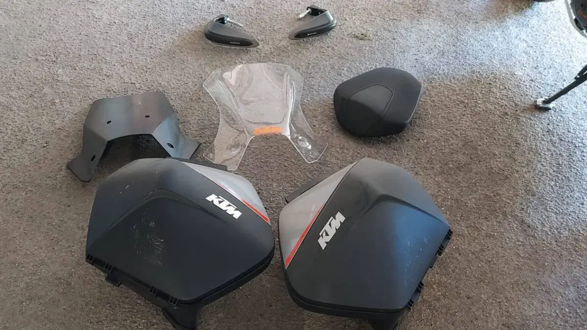 KTM 1290 Super Duke GT ABS (2016 - 18)  (7)