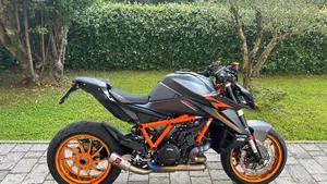 KTM 1390 Super Duke R (2024 - 26)  (4)
