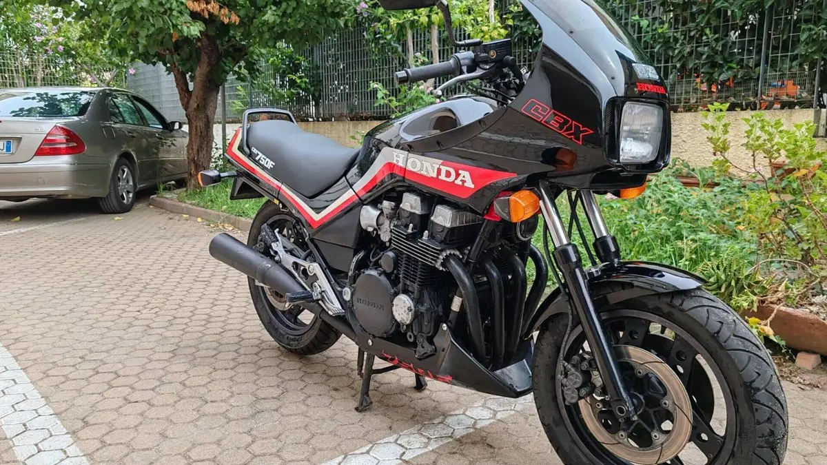 Honda  