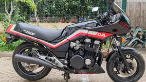 Honda   (2)