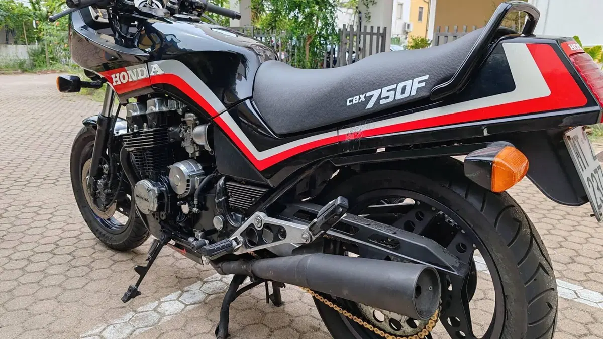 Honda   (4)