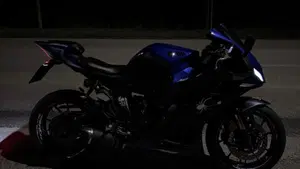 Yamaha YZF R7 (2021 - 25)  (3)