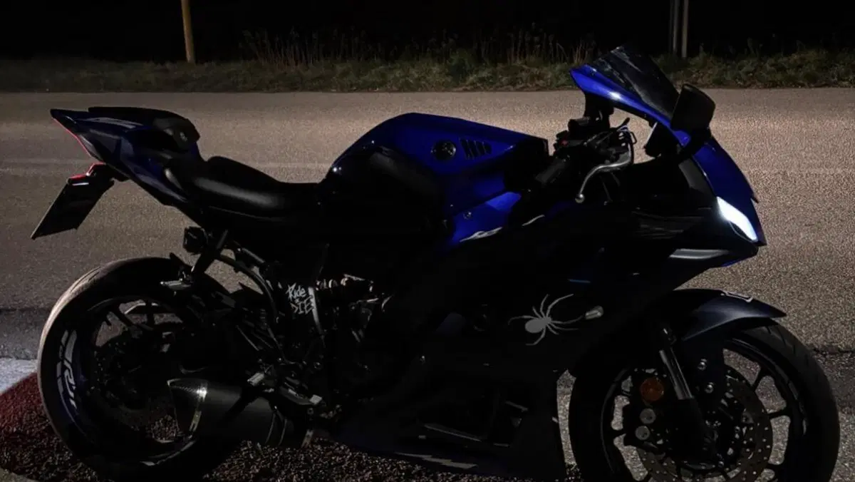 Yamaha YZF R7 (2021 - 25)  (7)
