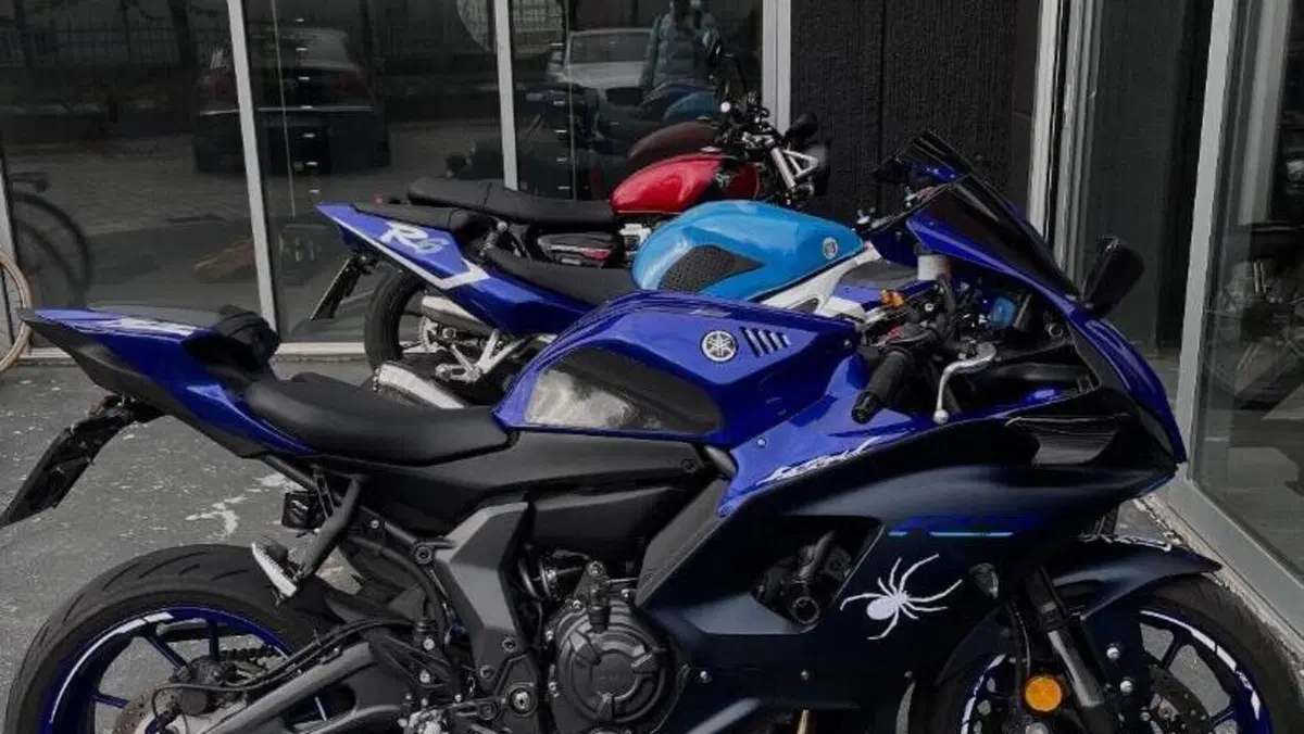 Yamaha YZF R7 (2021 - 25)  (10)