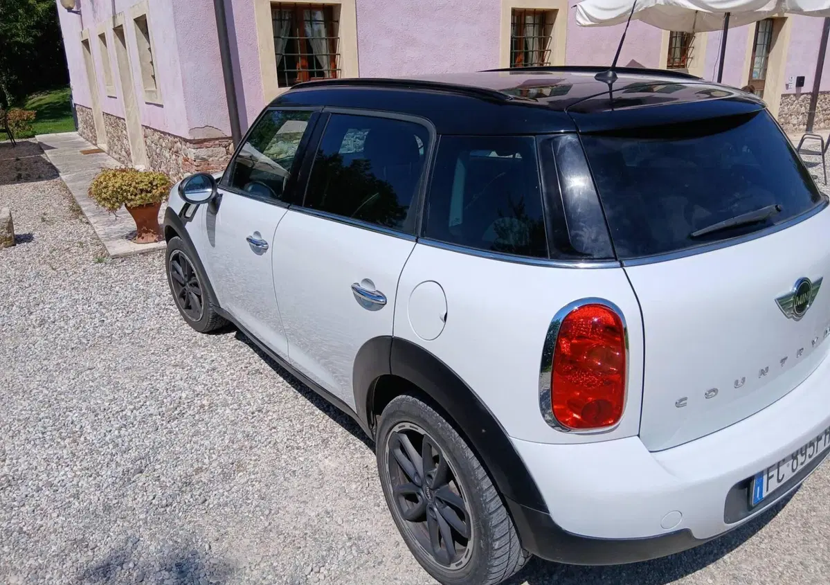 MINI Mini Countryman 1.6 Cooper D Business Countryman (6)